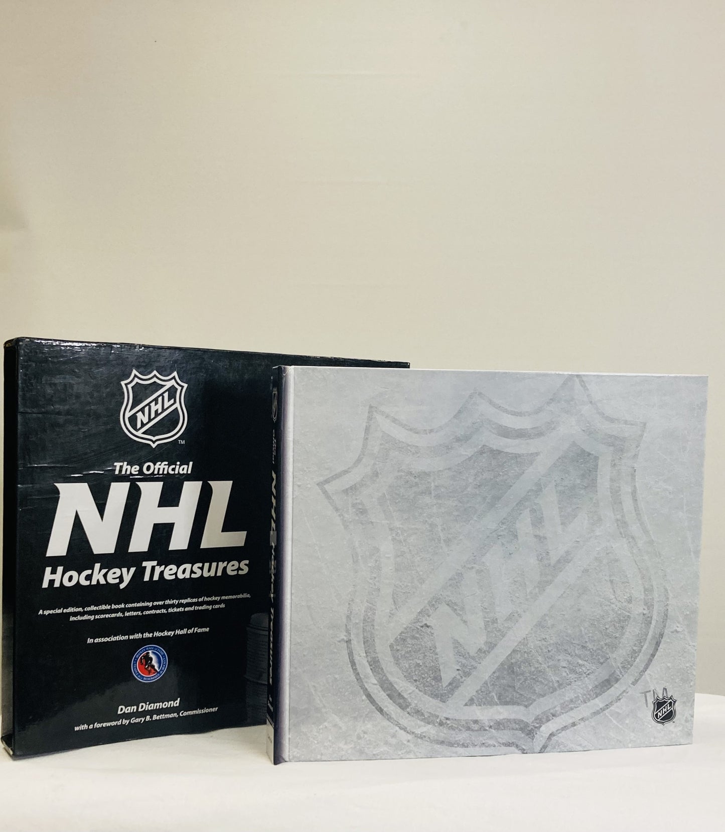 The Official NHL Hockey Treasures Book